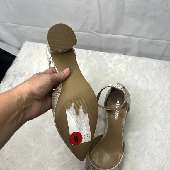 Lexi & Abbie Mindy Ankle Strap Chunky Heel Pointed Toe Pumps Size 8 - Picture 10 of 11